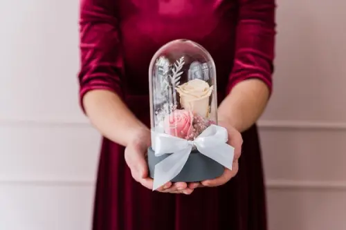 Regalare una rosa stabilizzata: scopriamo quando