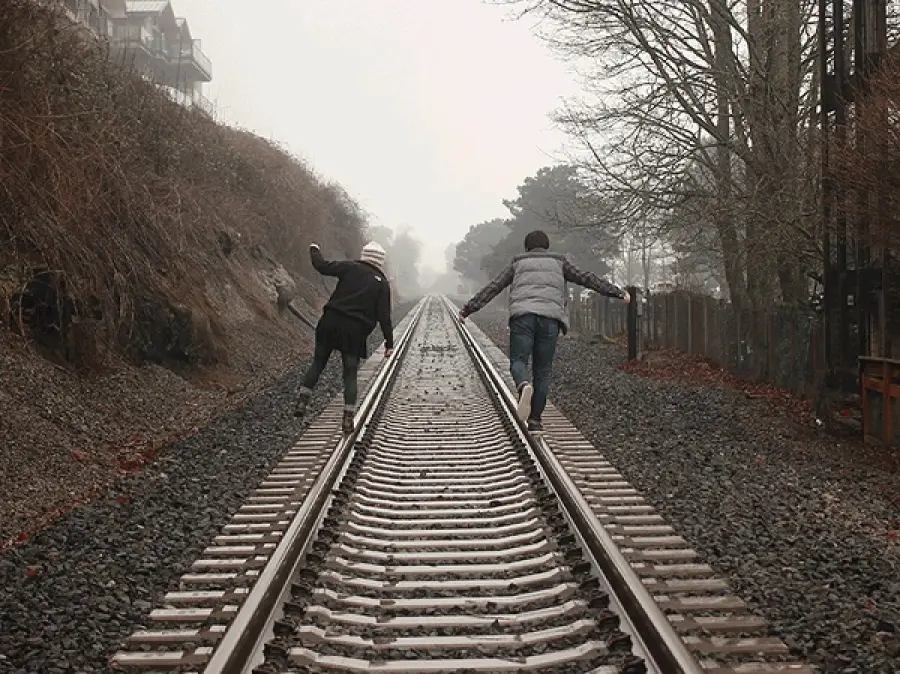 Come si vestono i ragazzi? il passaggio coloratissimo dall'inverno alla bella stagione