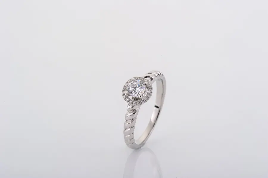 Veretta, solitario o trilogy: come scegliere l’anello giusto