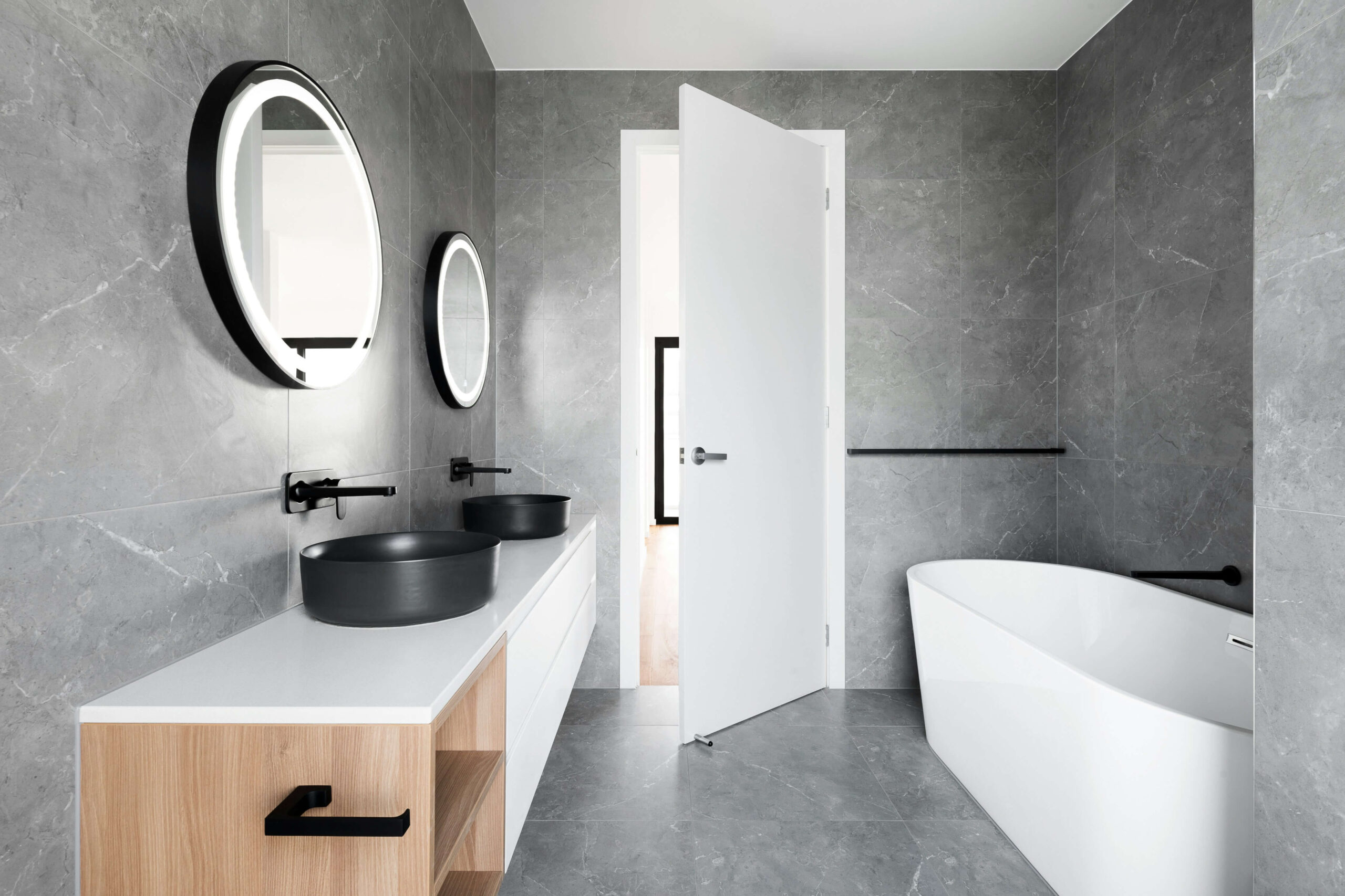 Bagno di lusso in casa? Ecco alcune idee su come progettarlo